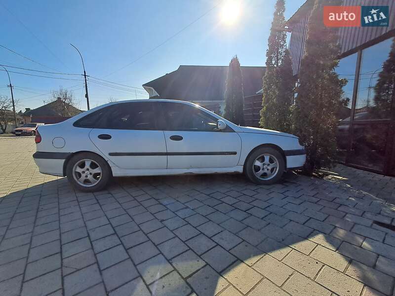 Лифтбек Renault Laguna 2000 в Ужгороде