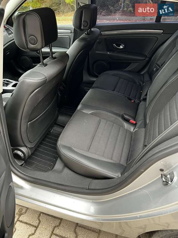 Универсал Renault Laguna 2009 в Тульчине