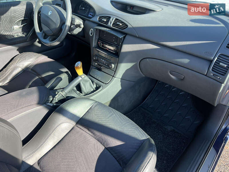 Ліфтбек Renault Laguna 2002 в Одесі фото 7 Ліфтбек Renault Laguna 2002 в Одесі
