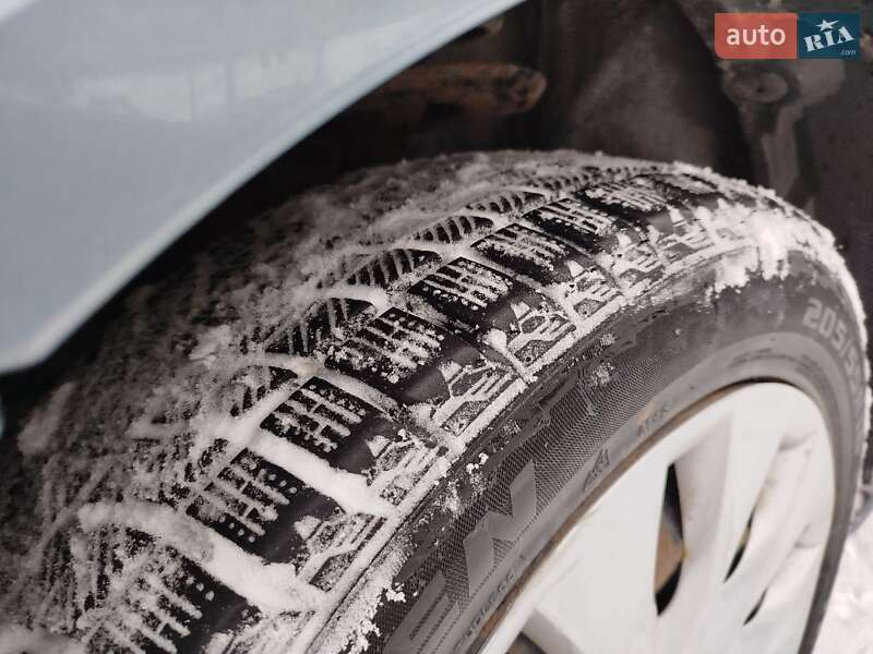 Універсал Renault Laguna 2003 в Хмельницькому фото 31 Універсал Renault Laguna 2003 в Хмельницькому