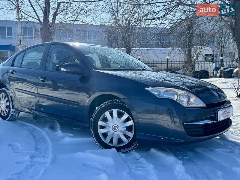 Лифтбек Renault Laguna 2010 в Киеве