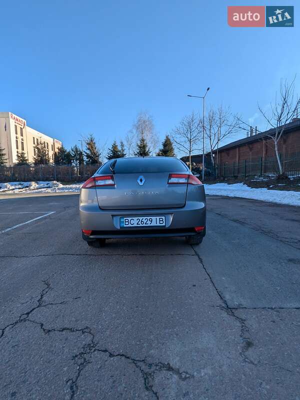 Ліфтбек Renault Laguna 2011 в Львові