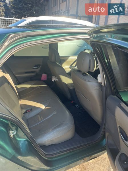 Лифтбек Renault Laguna 2003 в Львове