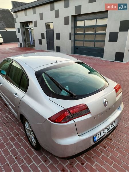 Ліфтбек Renault Laguna 2011 в Сарнах
