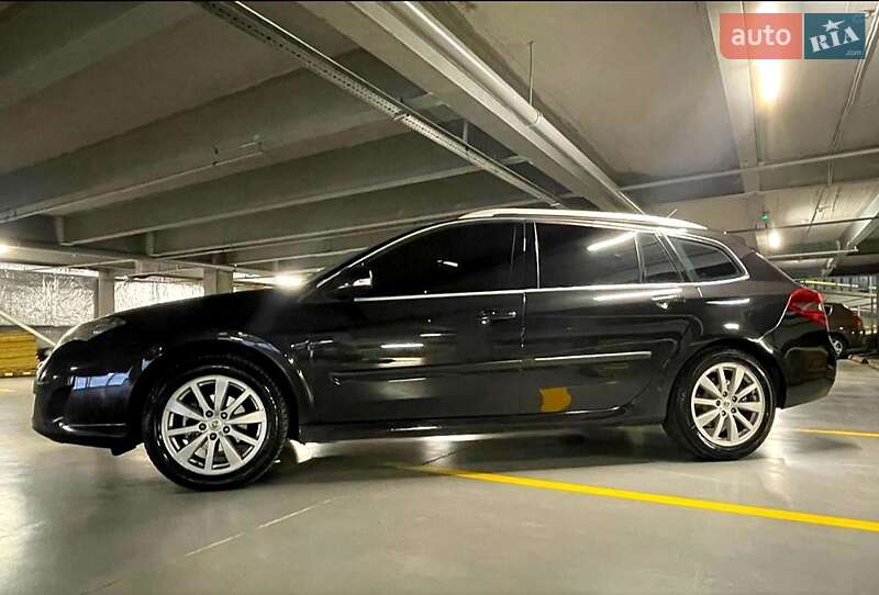 Renault Laguna 2010 Renault Laguna 2010