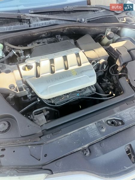 Лифтбек Renault Laguna 2002 в Киеве