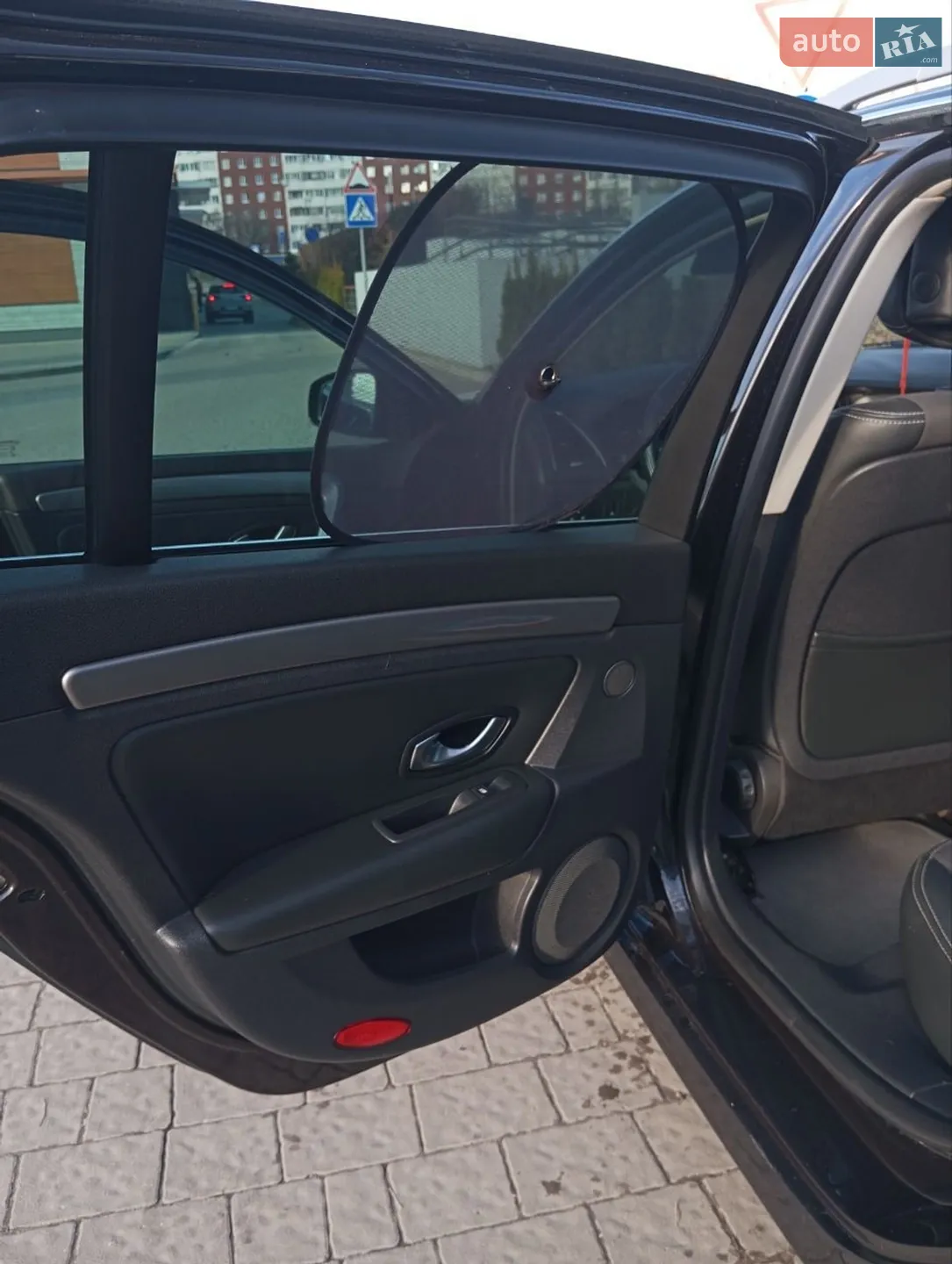 2011 Renault Laguna - мініатюра 2