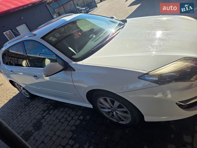 Універсал Renault Laguna 2011 в Надвірній