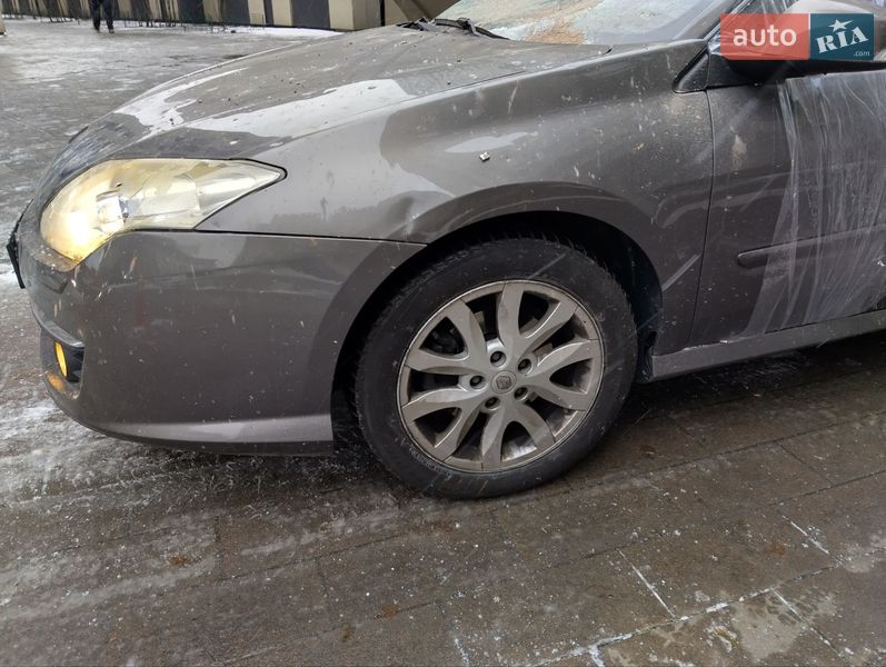 Ліфтбек Renault Laguna 2009 в Києві