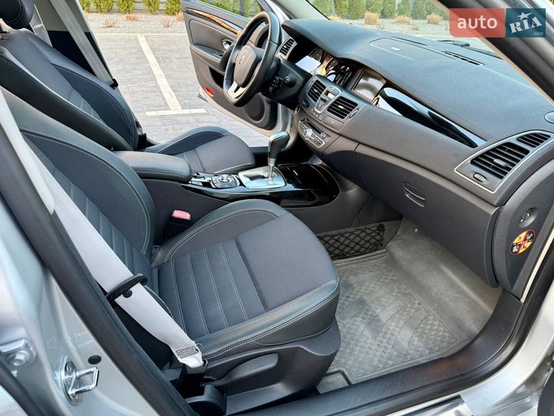 Универсал Renault Laguna 2011 в Луцке