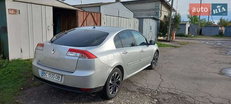 Лифтбек Renault Laguna 2009 в Дрогобыче