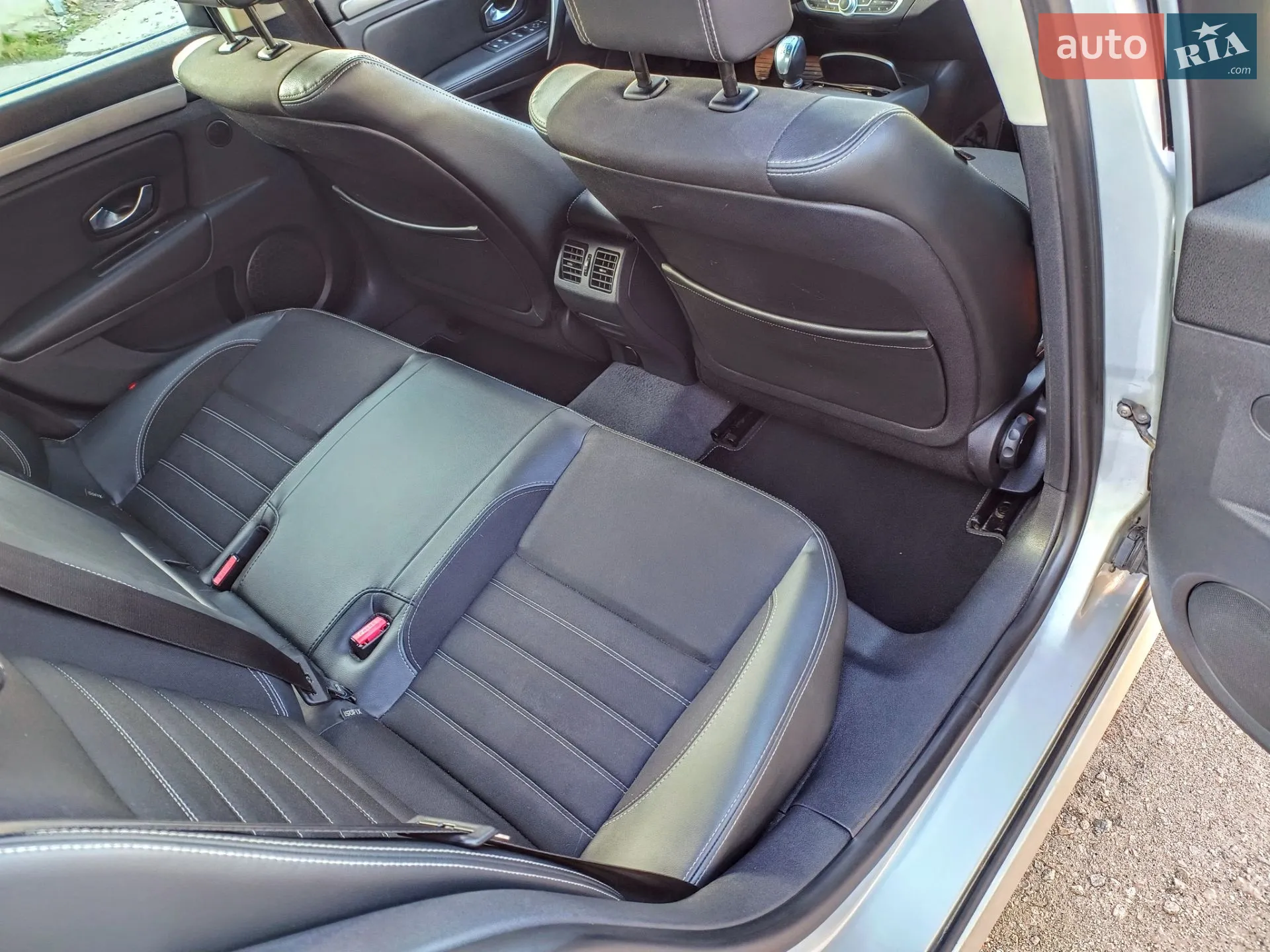 2013 Renault Laguna - мініатюра 15