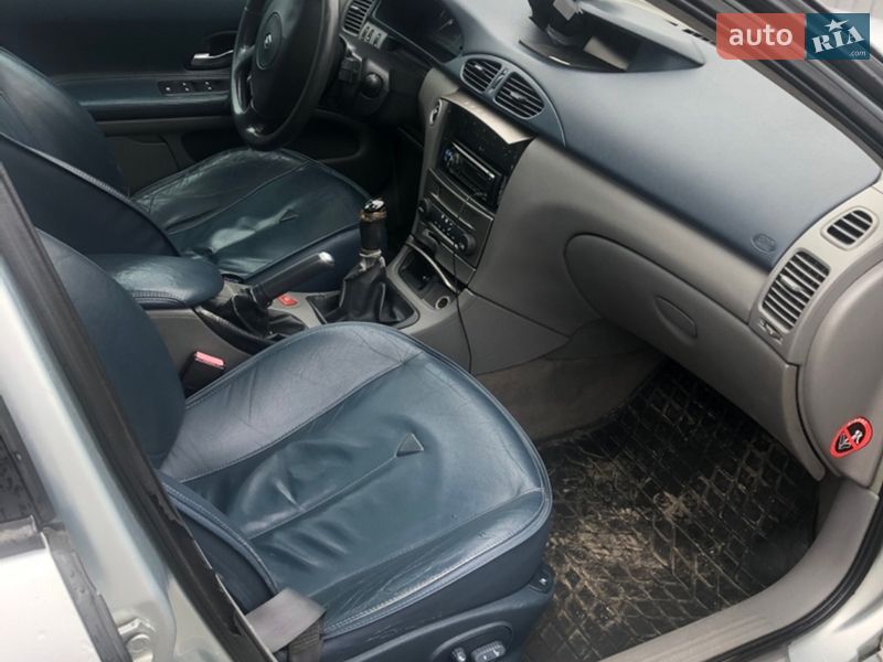 Лифтбек Renault Laguna 2002 в Львове