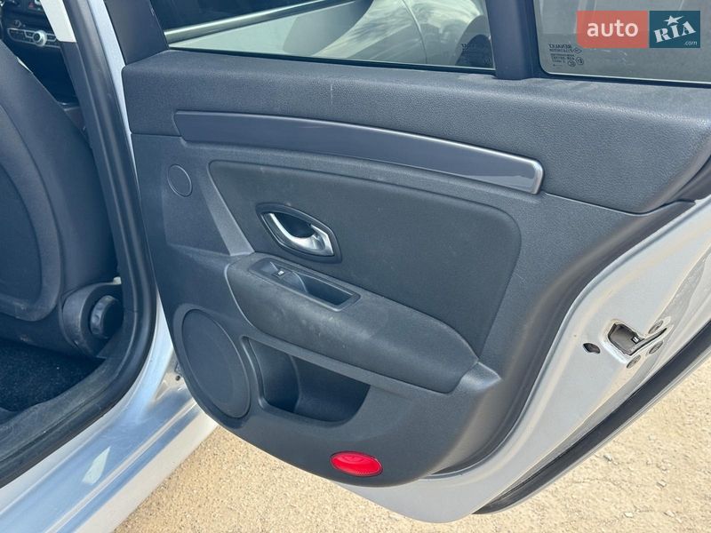 Лифтбек Renault Laguna 2010 в Виннице