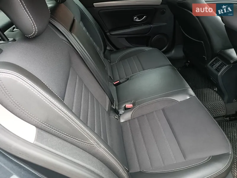 Renault Laguna 2011 VIN VF1BT1R0645118660 фото оголошення 30 з 77