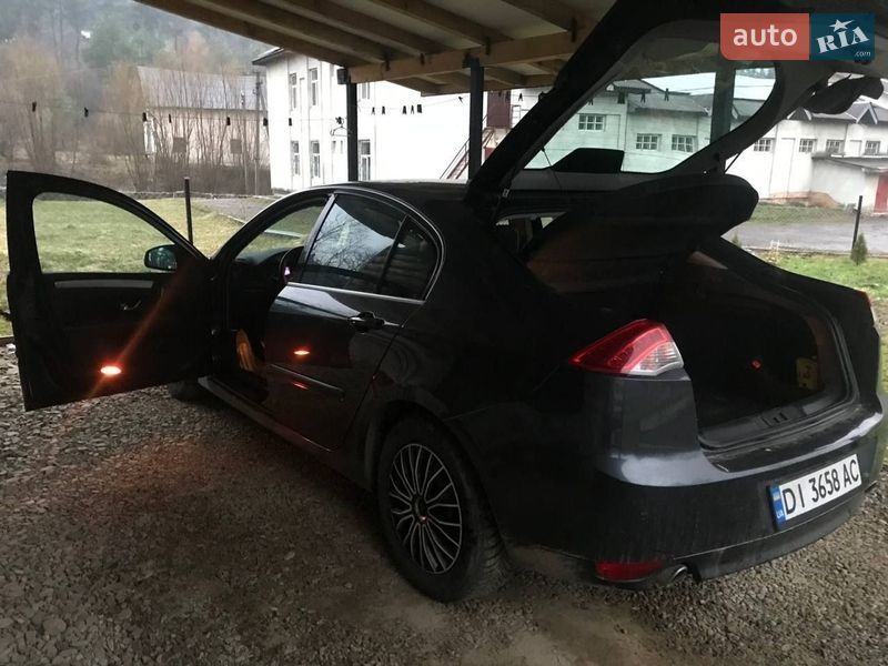 Лифтбек Renault Laguna 2008 в Дрогобыче