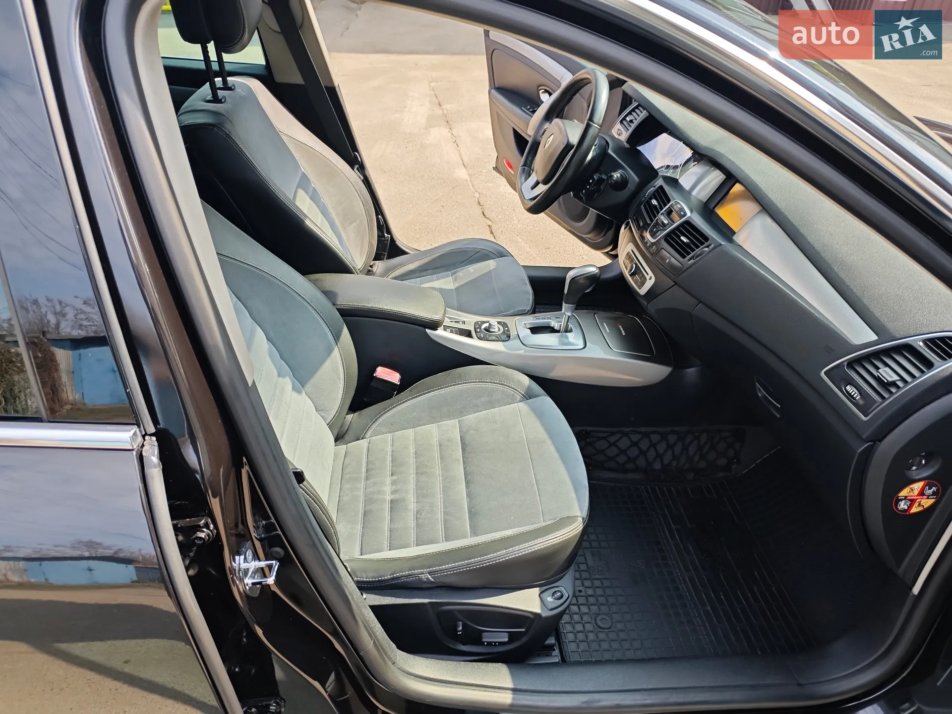 2013 Renault Laguna - мініатюра 39