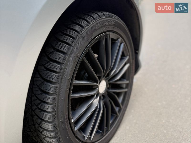 Лифтбек Renault Laguna 2011 в Одессе