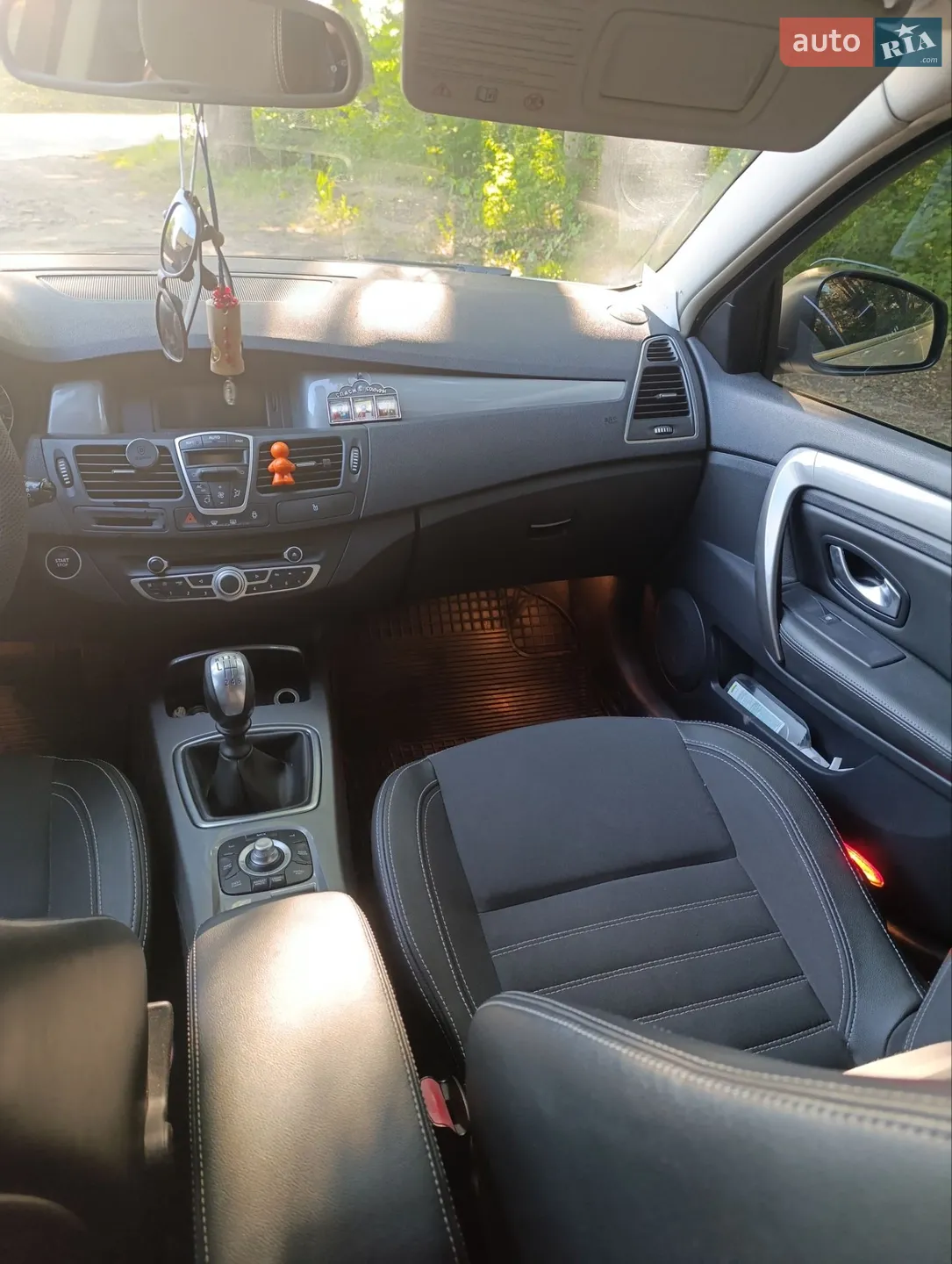 2011 Renault Laguna - мініатюра 2