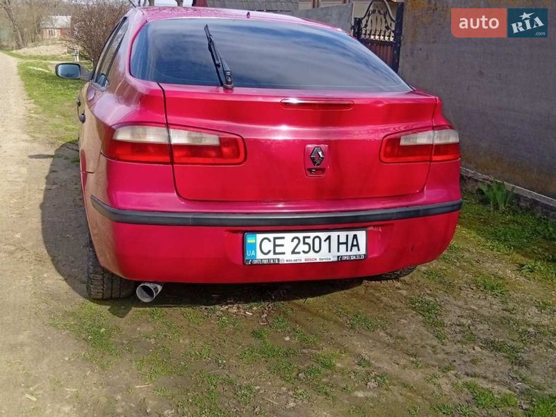 Ліфтбек Renault Laguna 2002 в Чернівцях