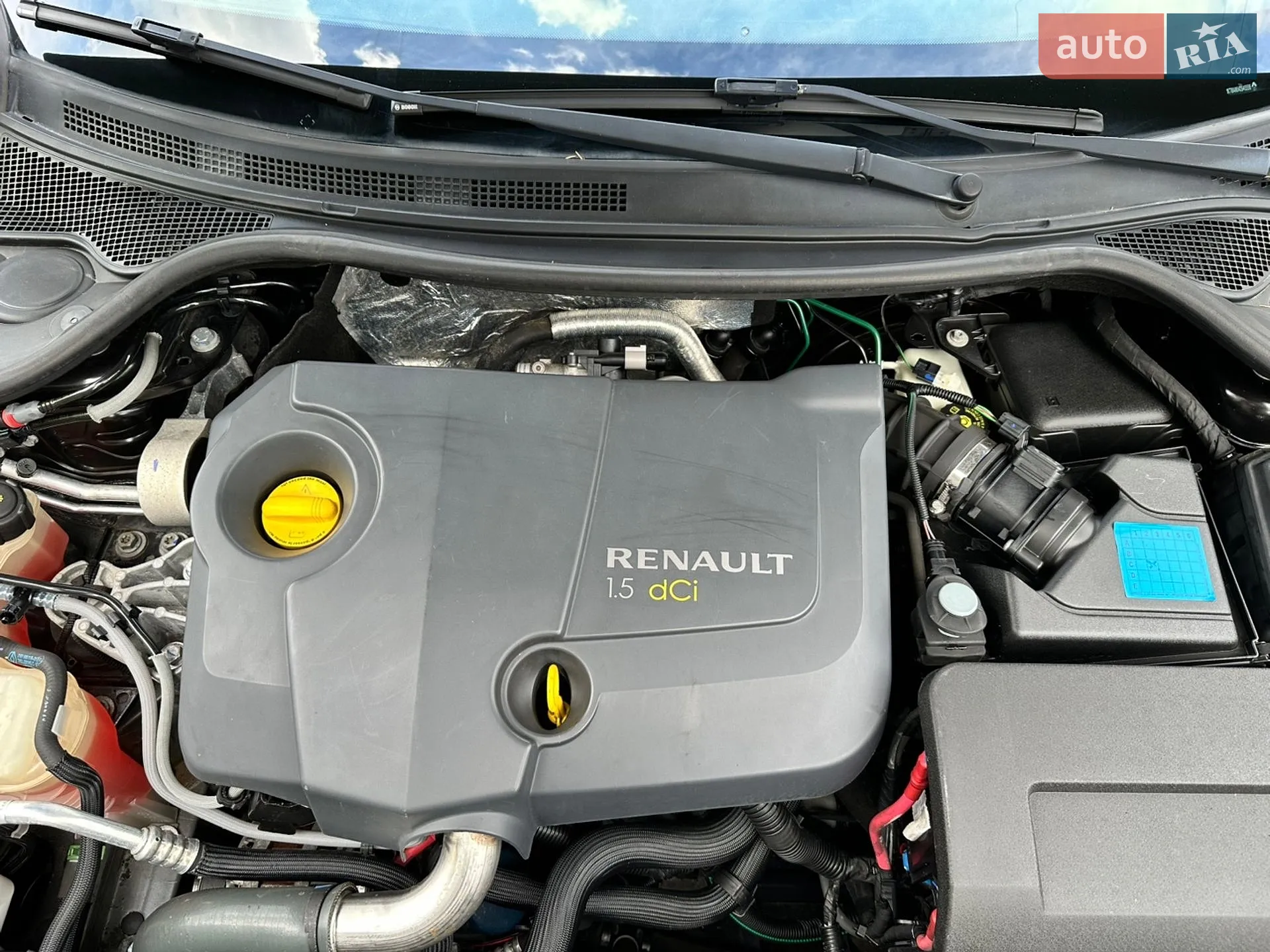 2011 Renault Laguna - мініатюра 132