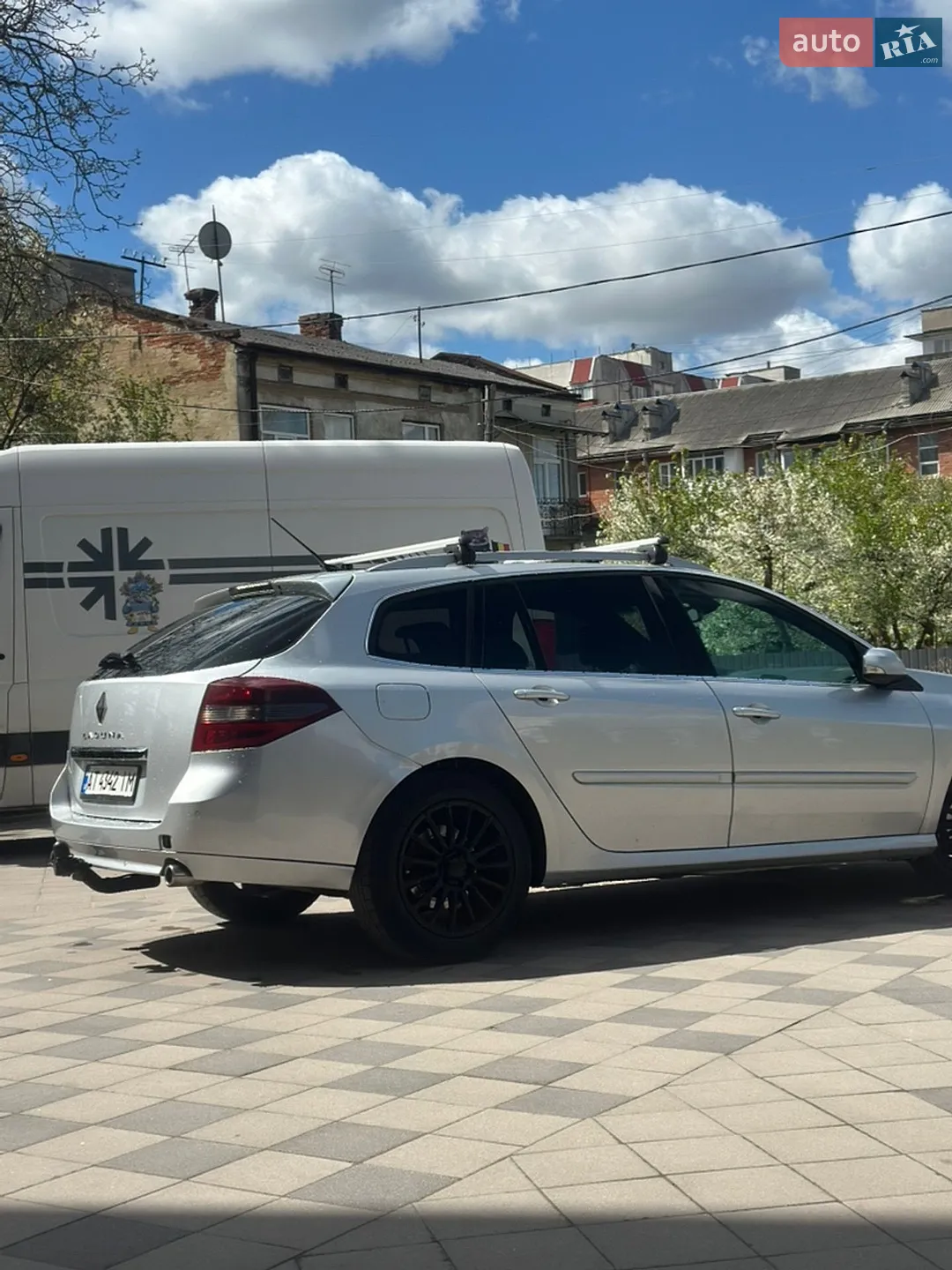 2011 Renault Laguna - мініатюра 2