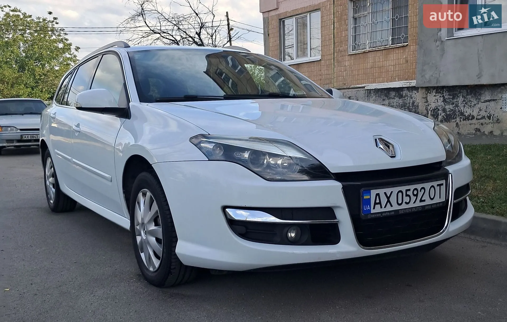 2011 Renault Laguna - фото 1