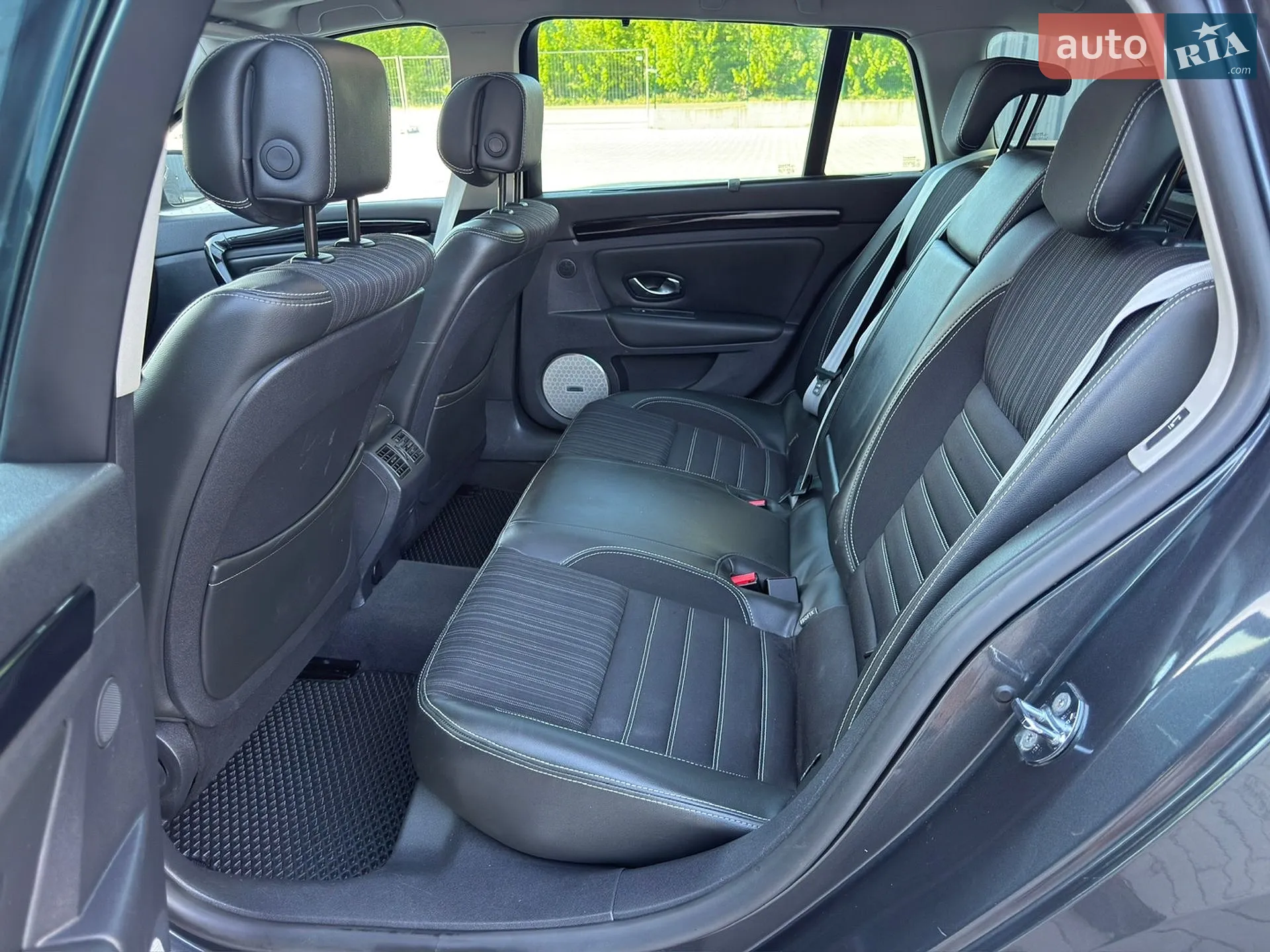 2014 Renault Laguna - мініатюра 25