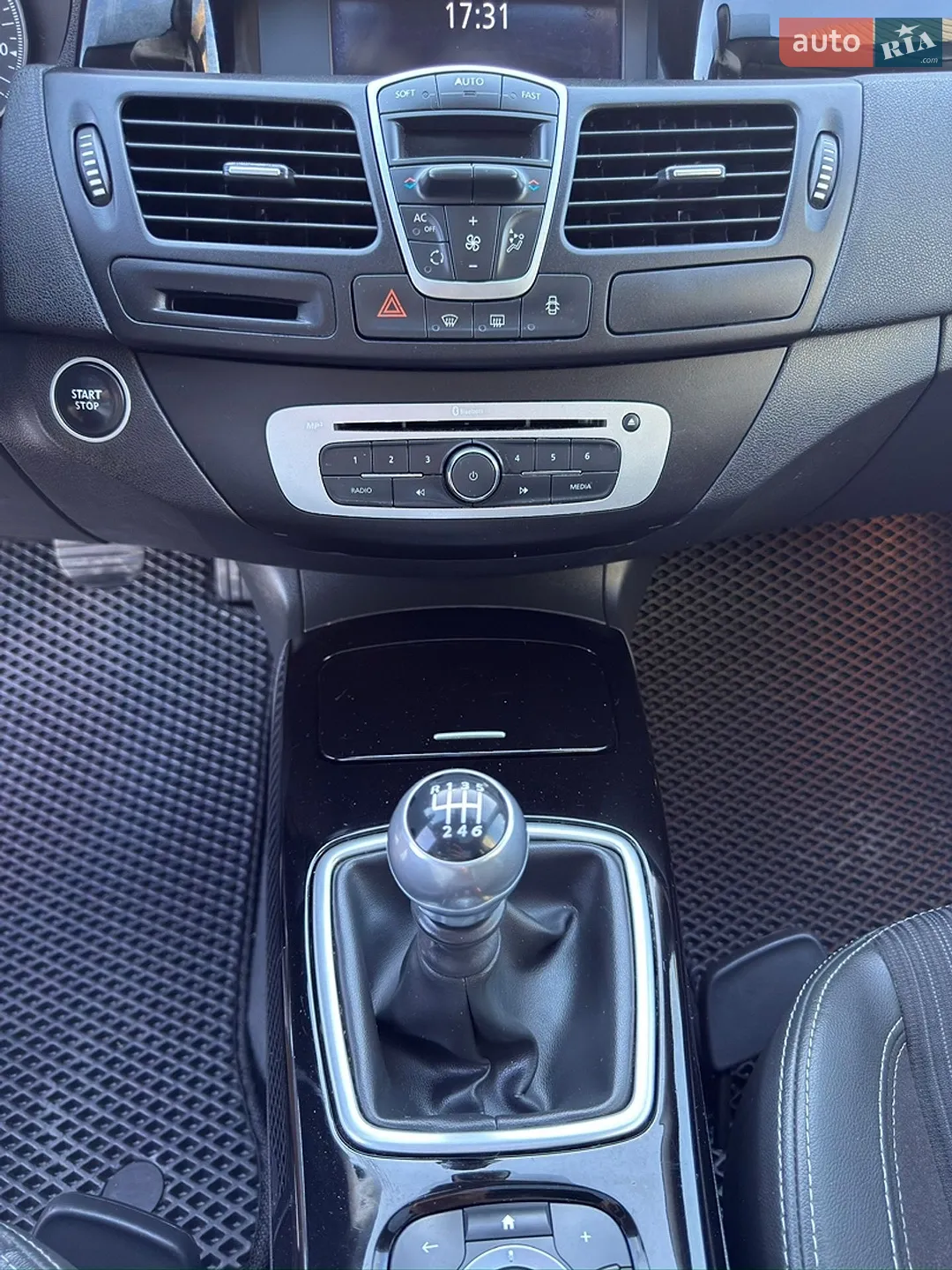 2014 Renault Laguna - мініатюра 44