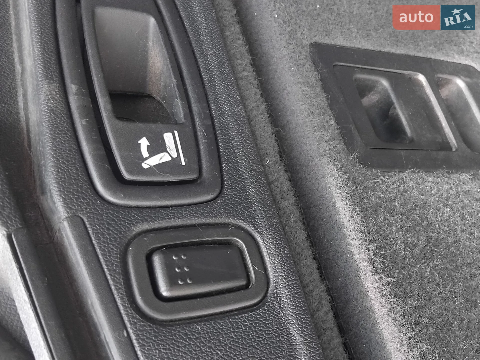 2010 Renault Laguna - мініатюра 65