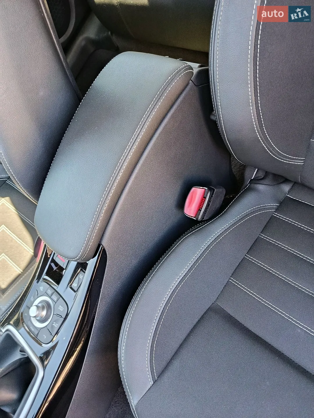 2013 Renault Laguna - мініатюра 27