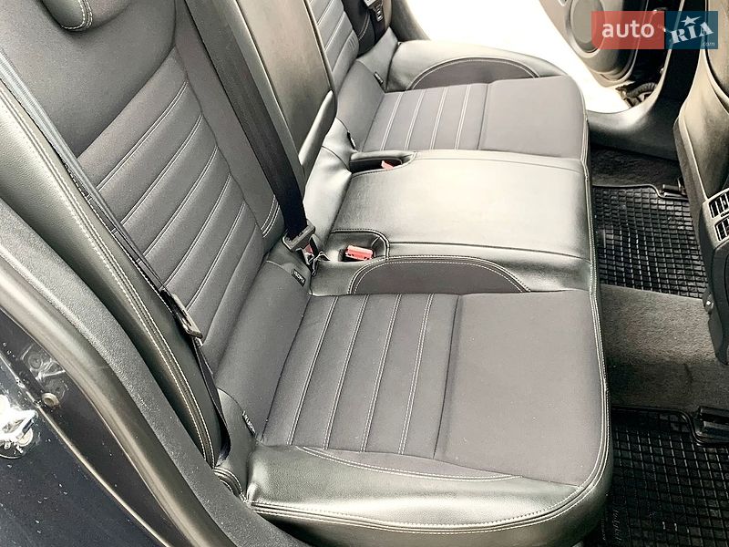 Универсал Renault Laguna 2010 в Остроге