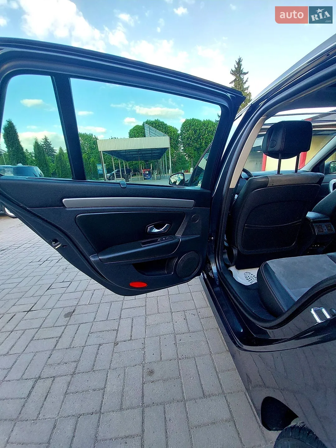 2012 Renault Laguna - мініатюра 31