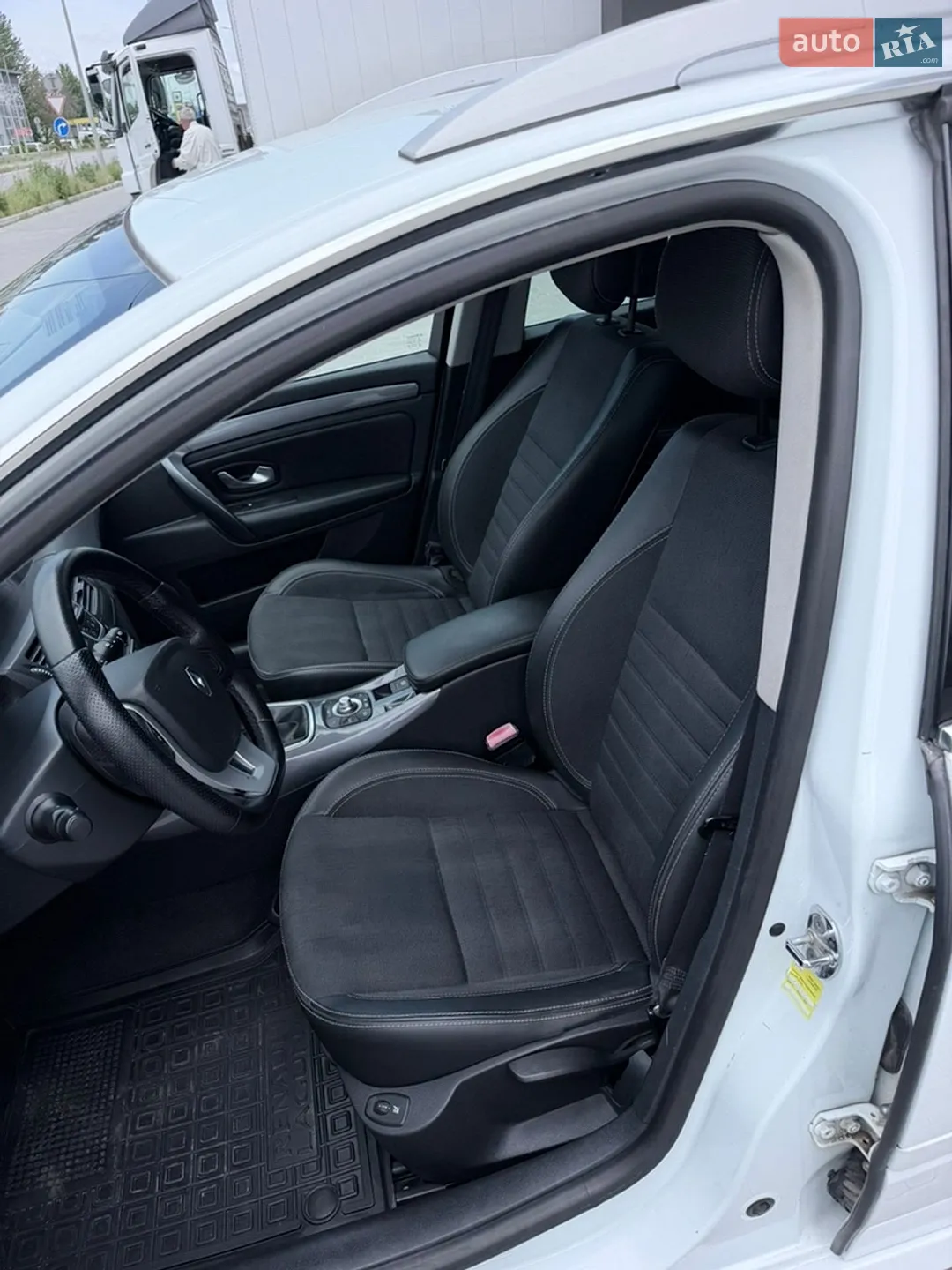 2010 Renault Laguna - мініатюра 20