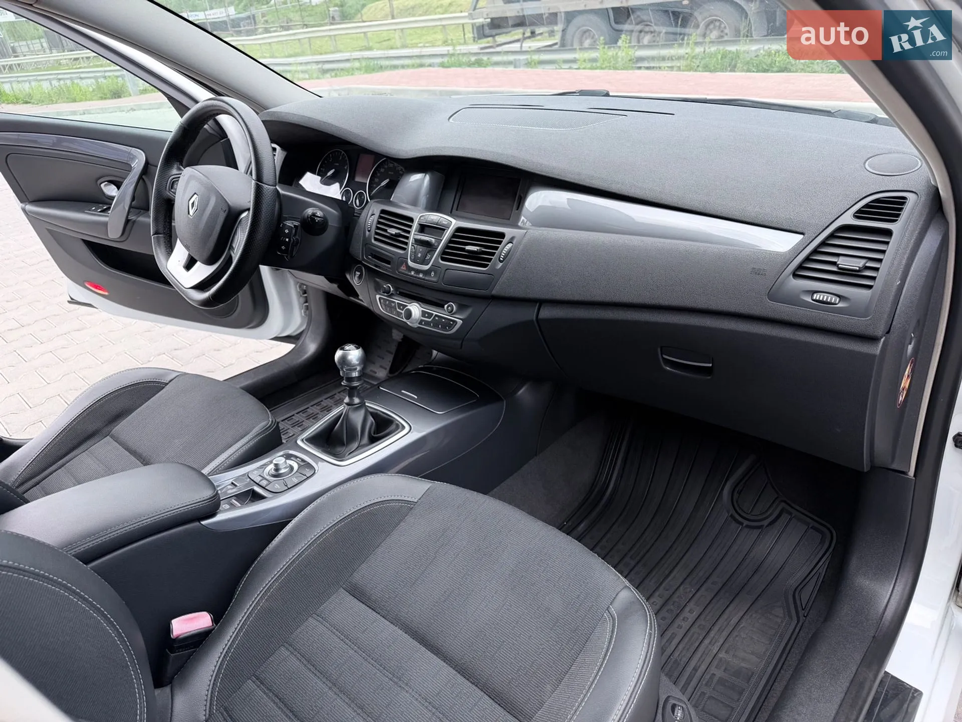 2010 Renault Laguna - мініатюра 34