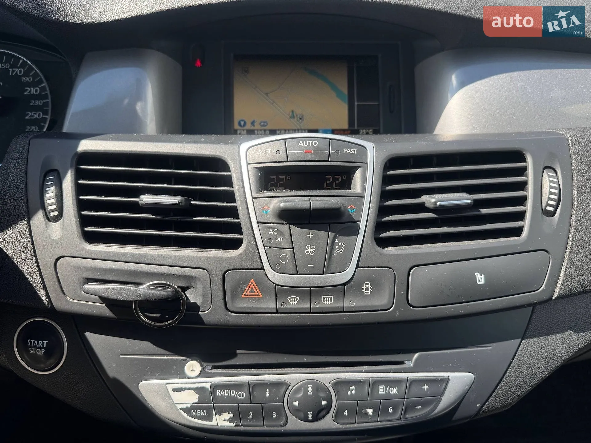 2011 Renault Laguna - мініатюра 22