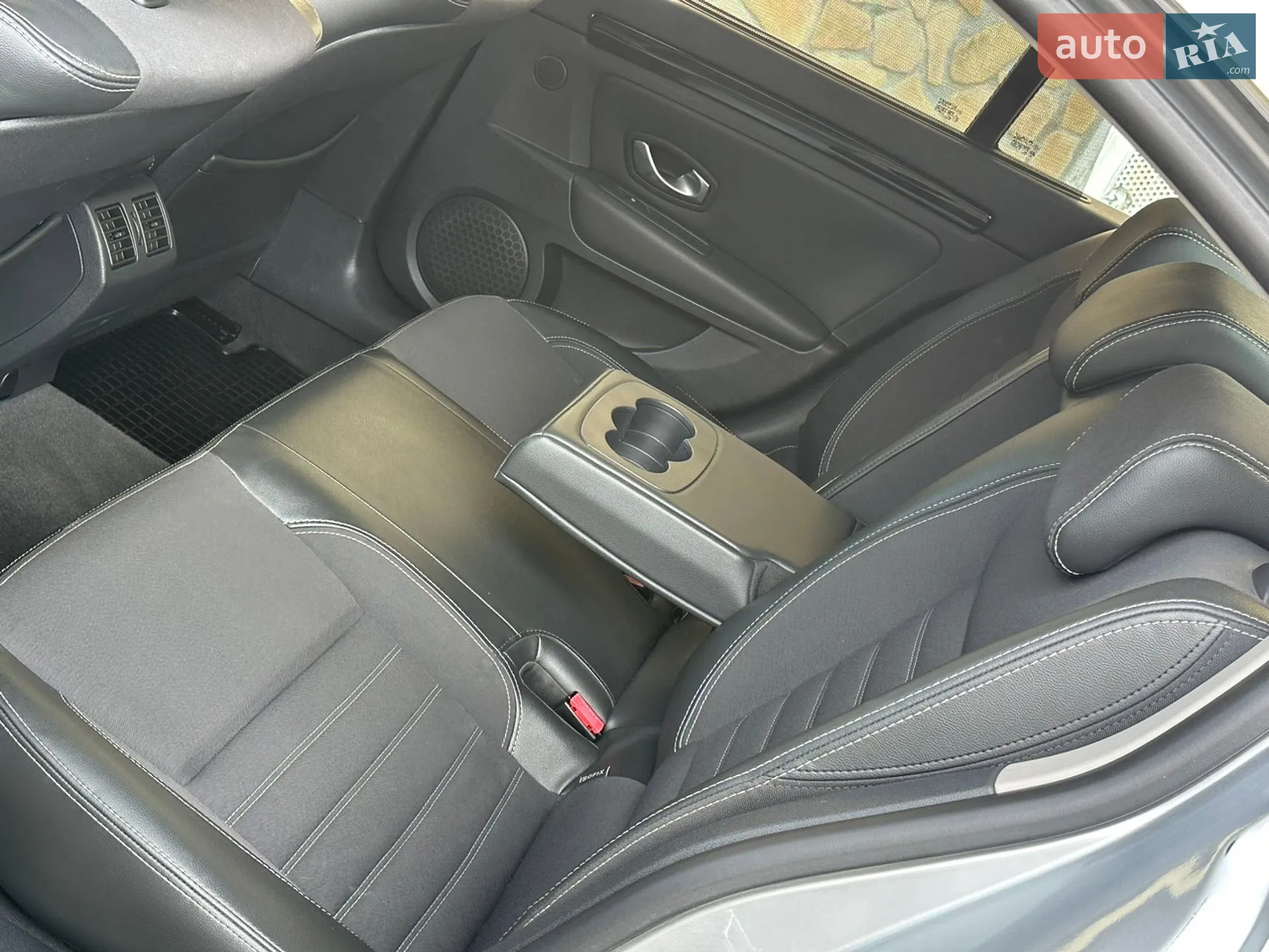 2011 Renault Laguna - мініатюра 43