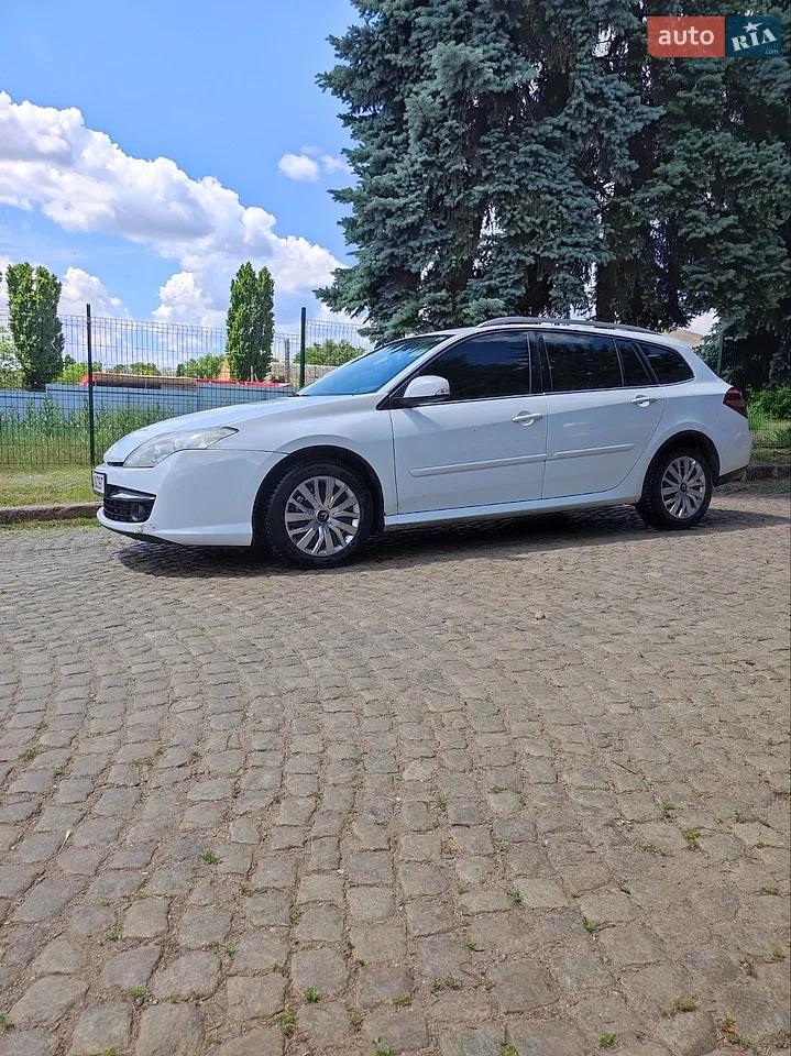 2010 Renault Laguna - мініатюра 13