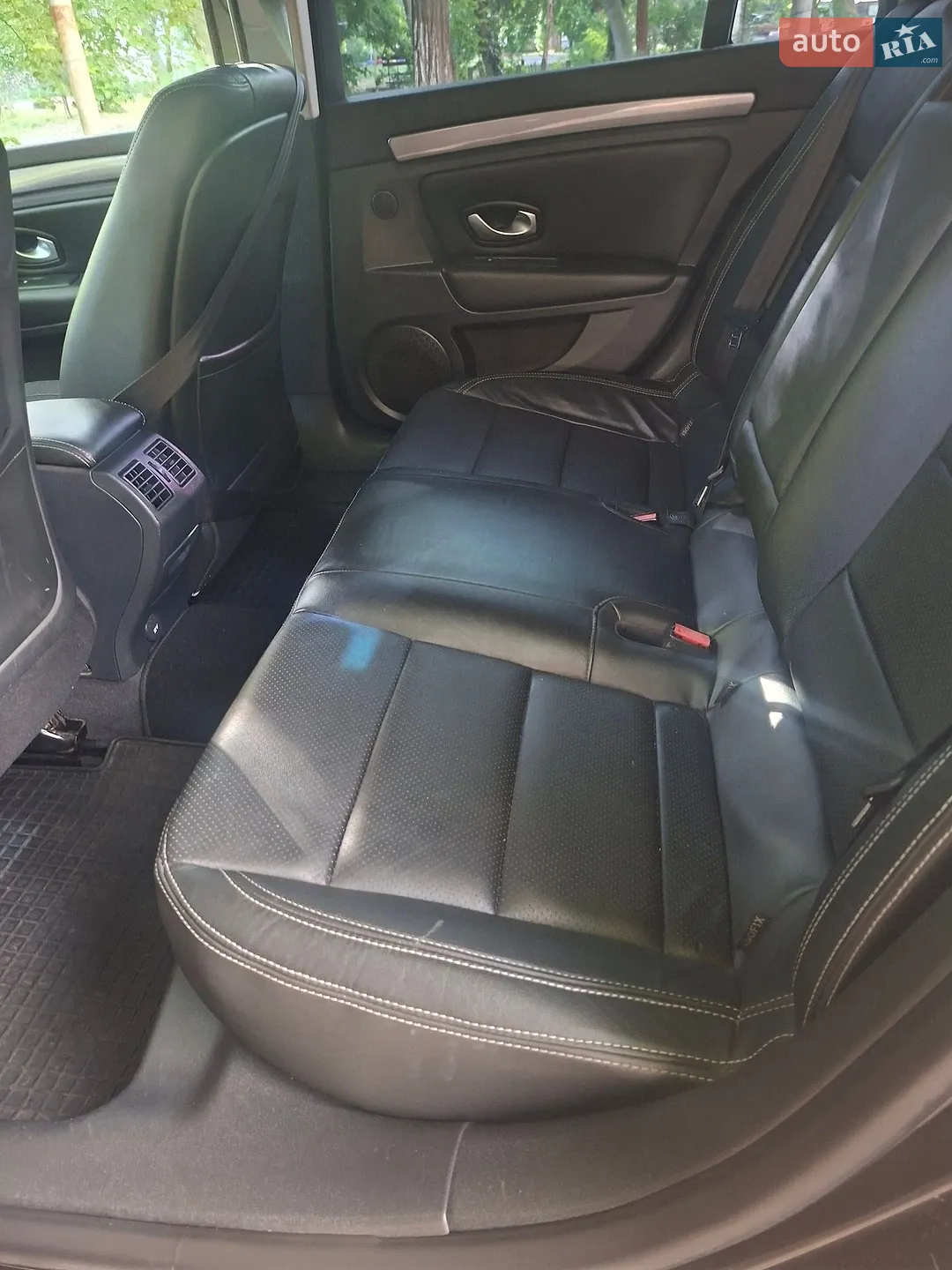 2010 Renault Laguna - мініатюра 5