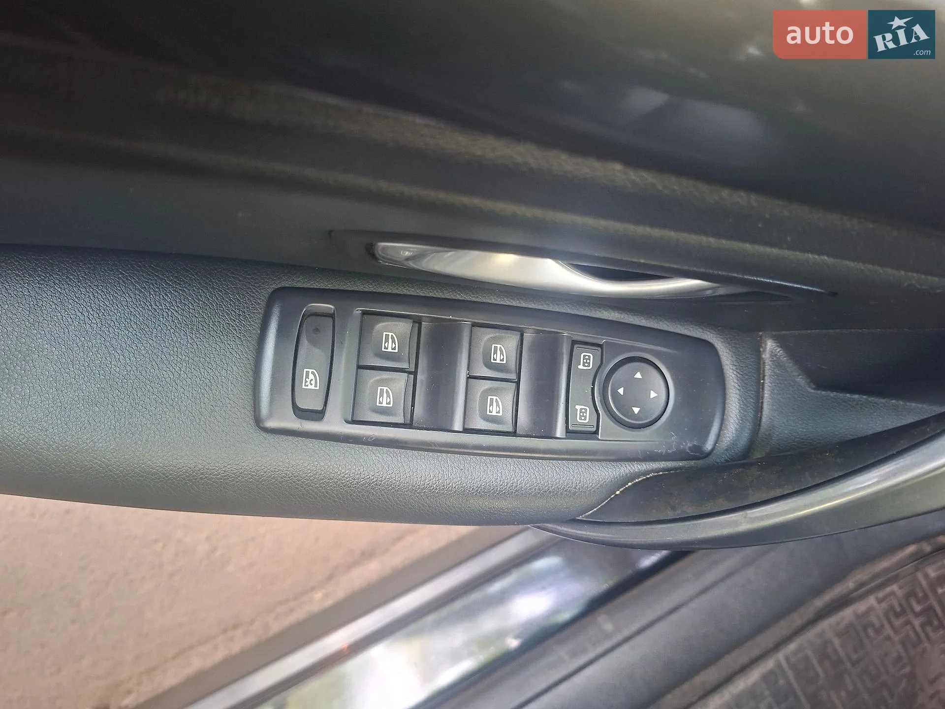 2010 Renault Laguna - мініатюра 14