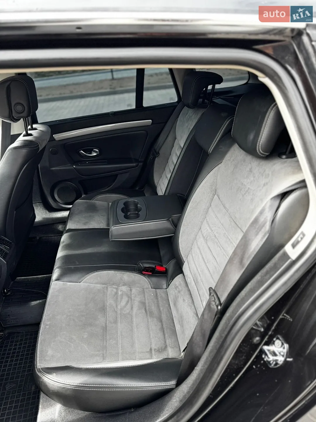 2011 Renault Laguna - мініатюра 22
