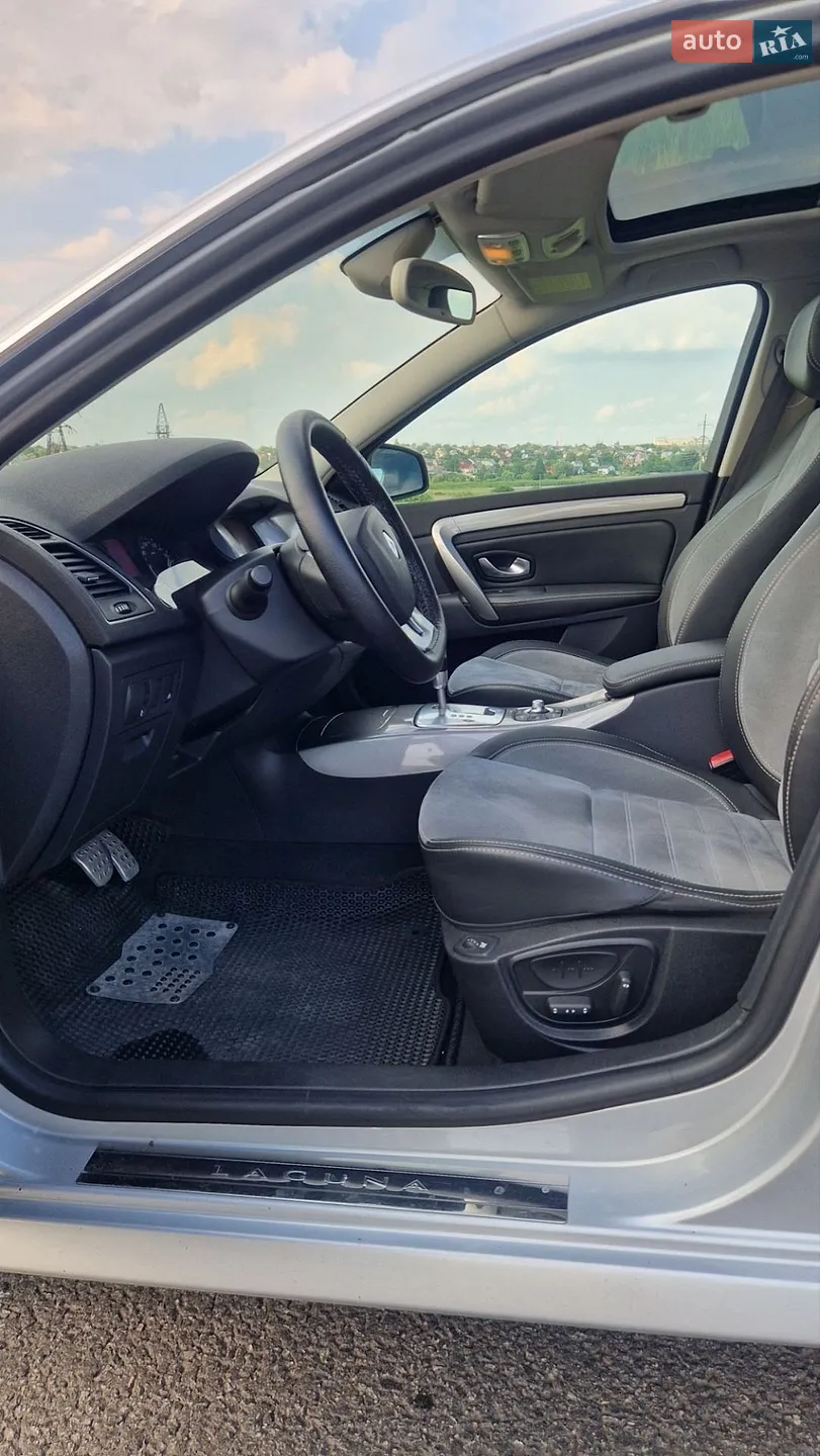 2011 Renault Laguna - мініатюра 8