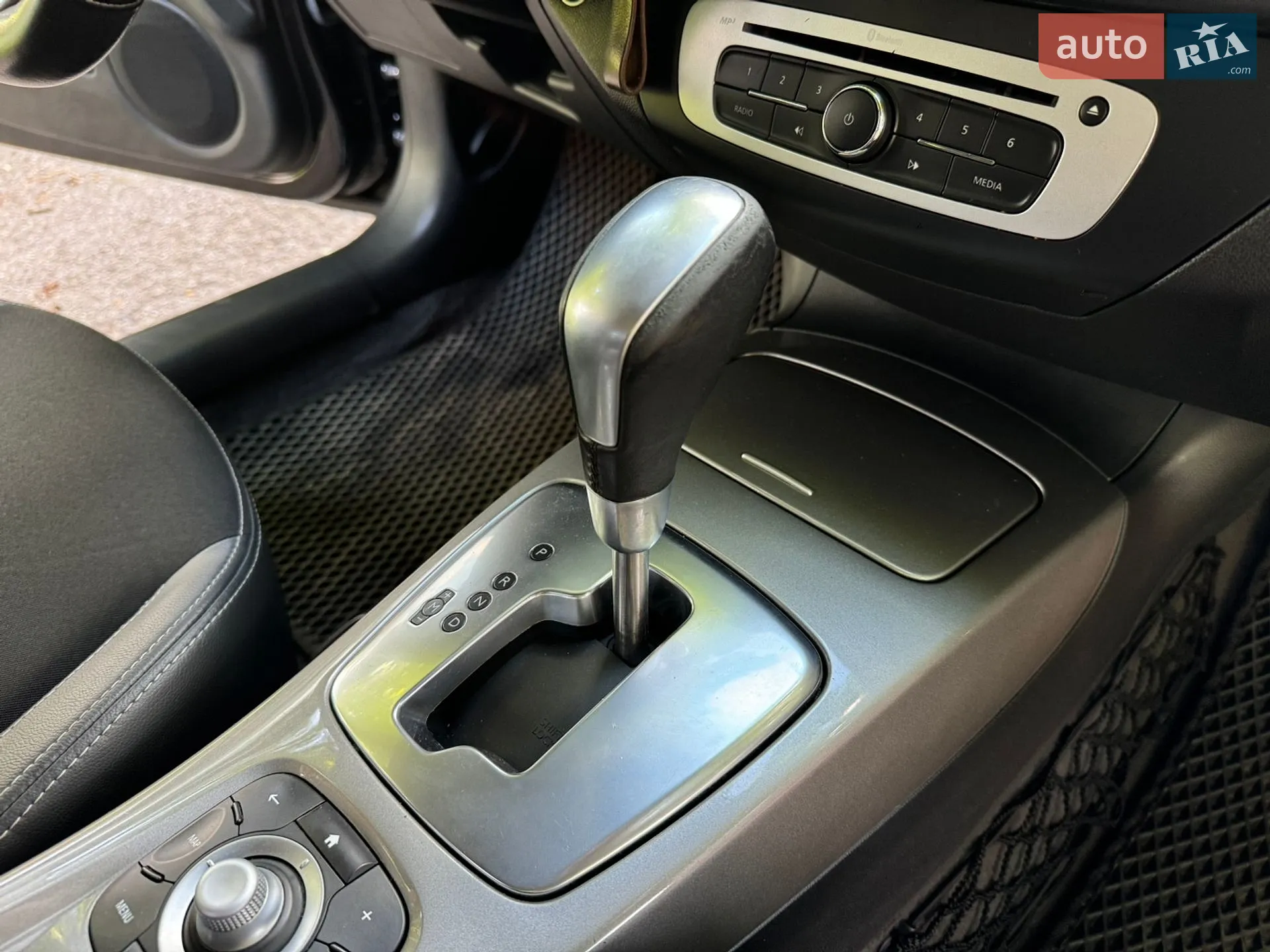 2015 Renault Laguna - мініатюра 40
