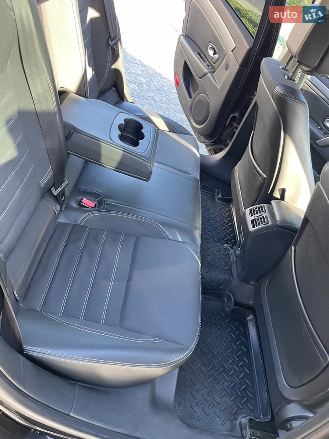 2011 Renault Laguna - мініатюра 10