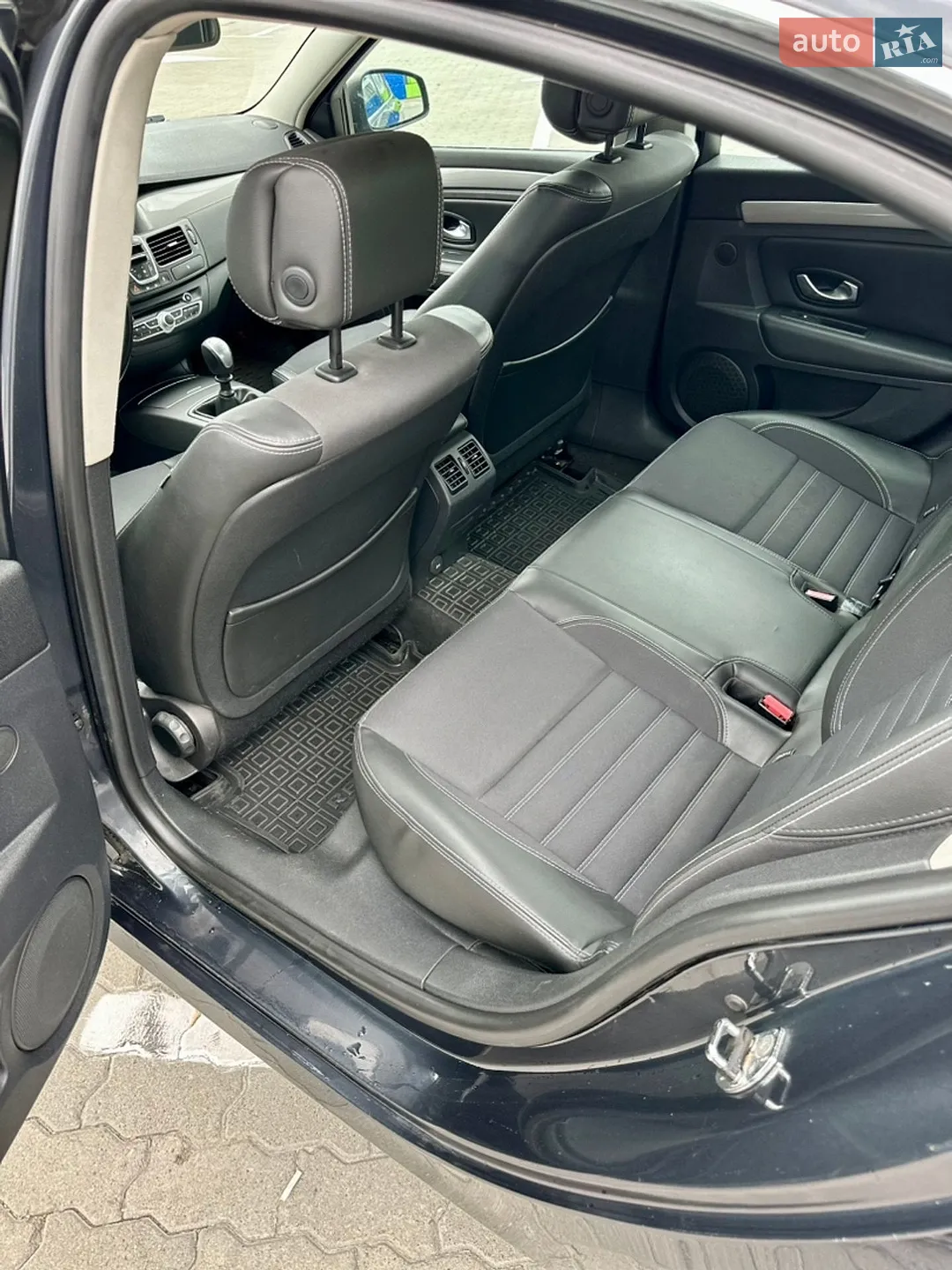 2011 Renault Laguna - мініатюра 18