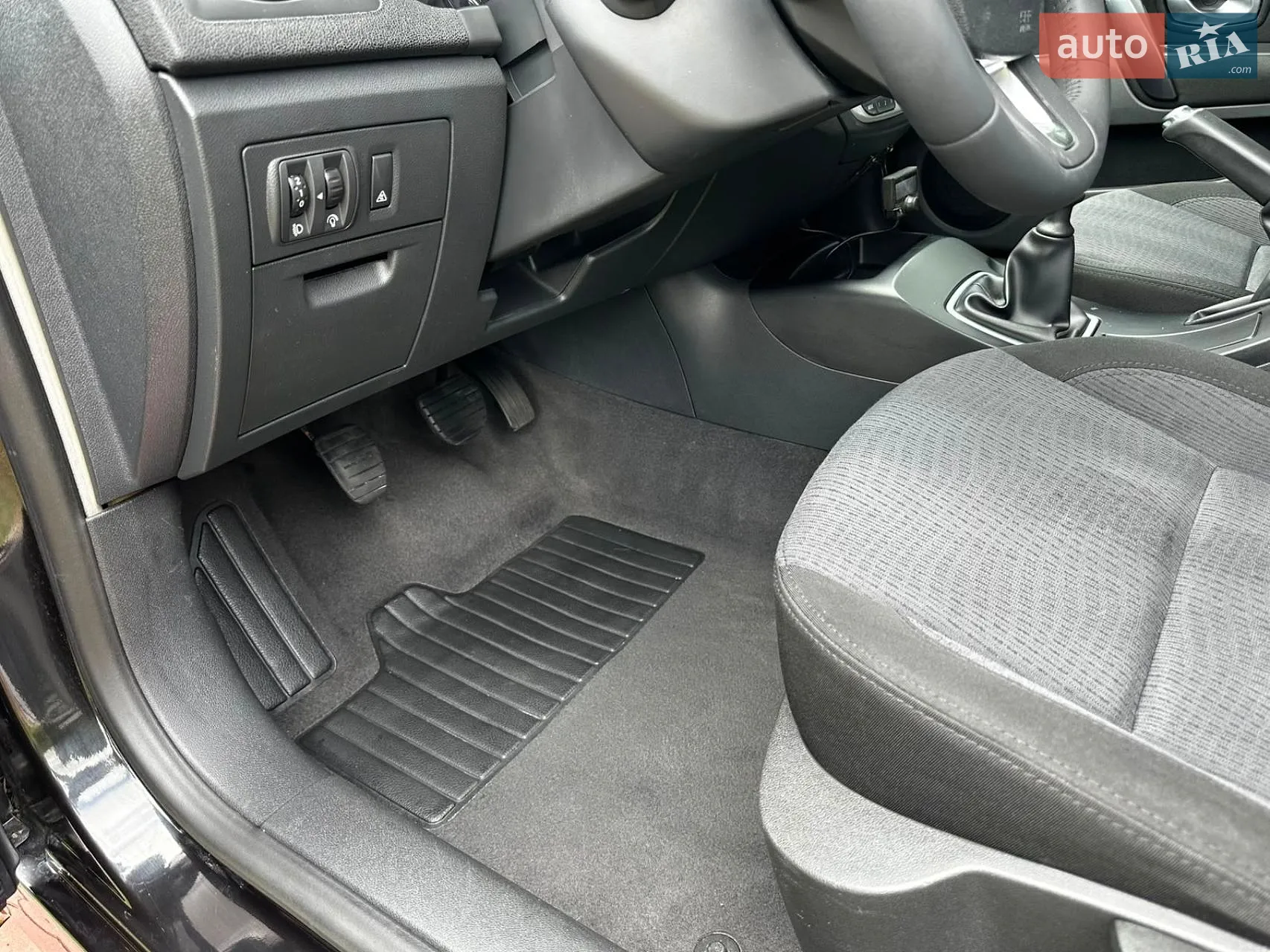 2010 Renault Laguna - мініатюра 48
