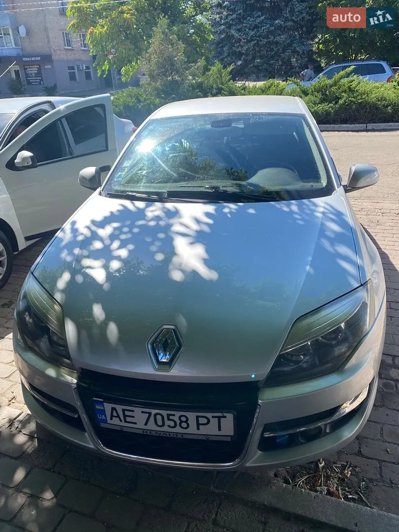 2011 Renault Laguna - фото 1