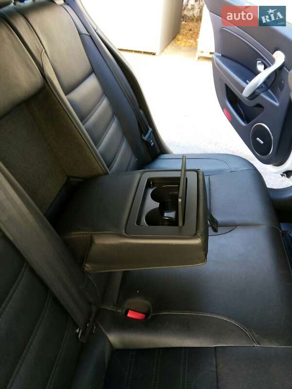 Седан Renault Latitude 2014 в Ровно