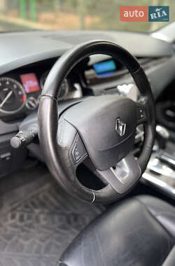 Седан Renault Latitude 2012 в Луцке