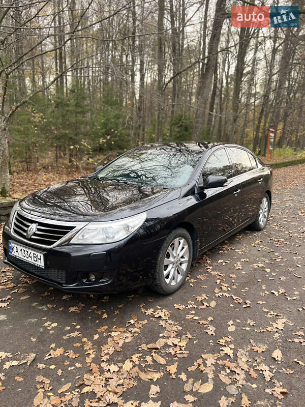 Седан Renault Latitude 2012 в Луцке